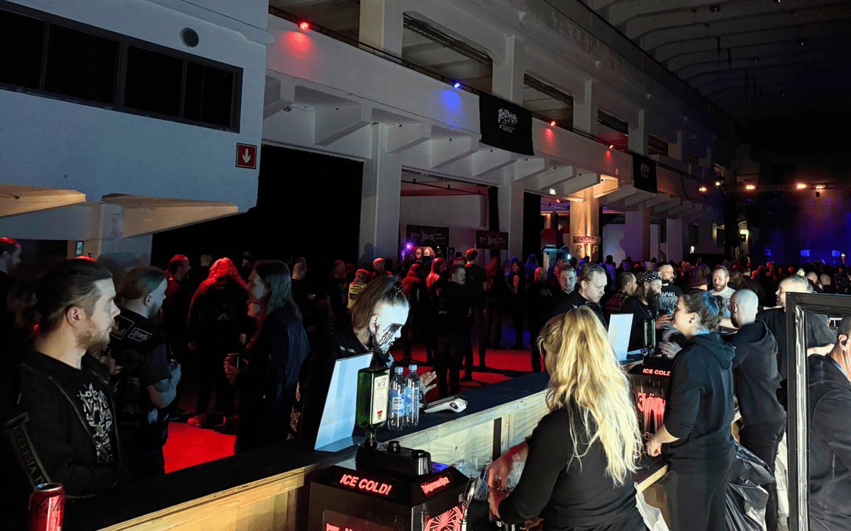 Winter Festivals and Indoor Events: The Importance of a Seamless Payment System